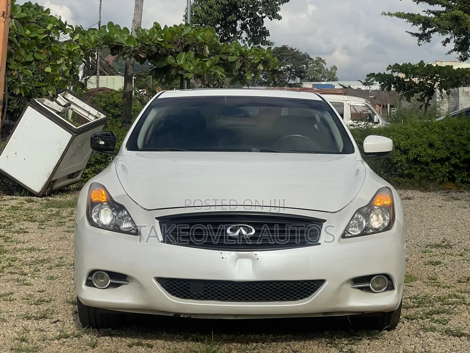 Infiniti G 2012 White