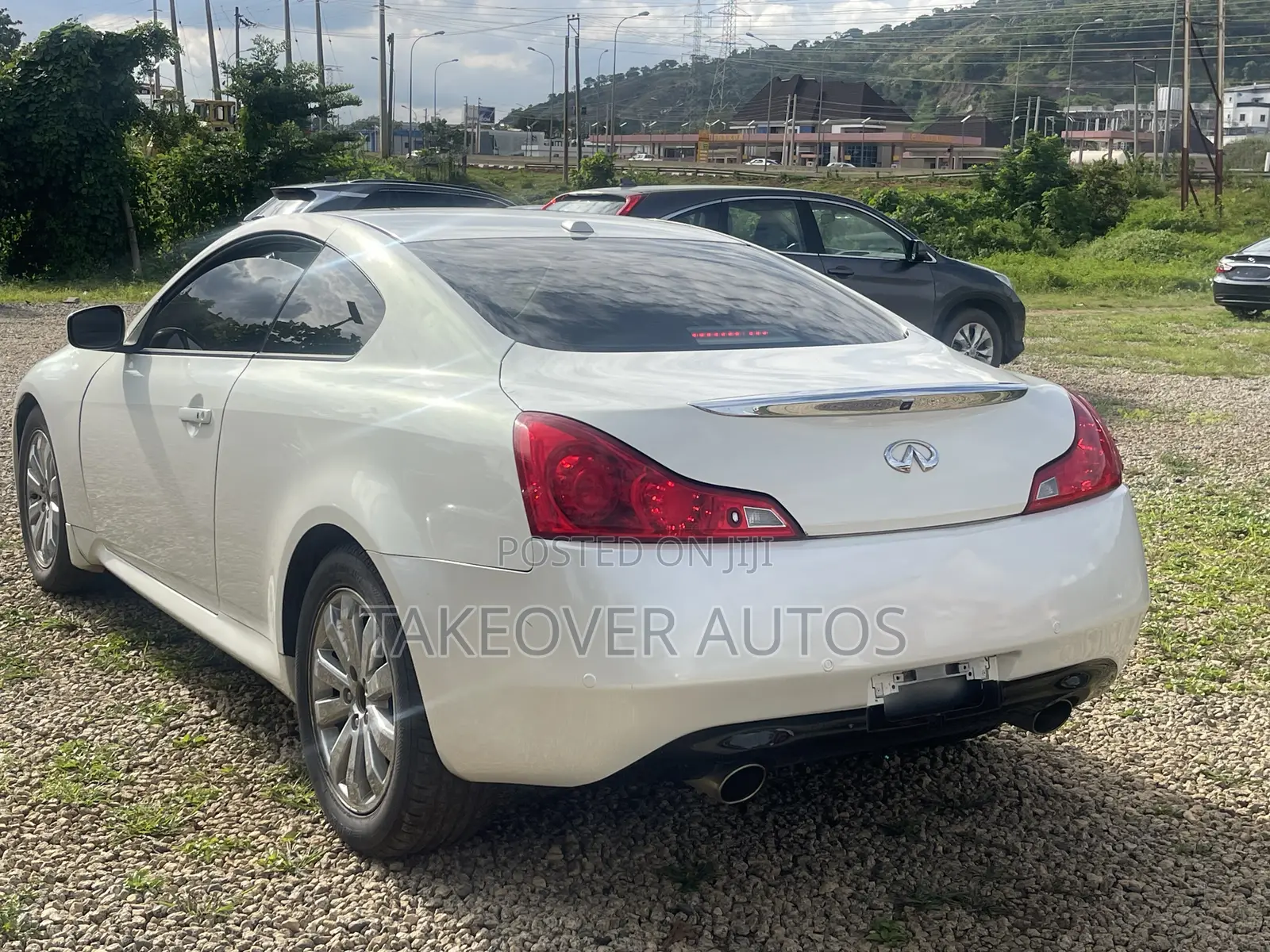 Infiniti G 2012 White