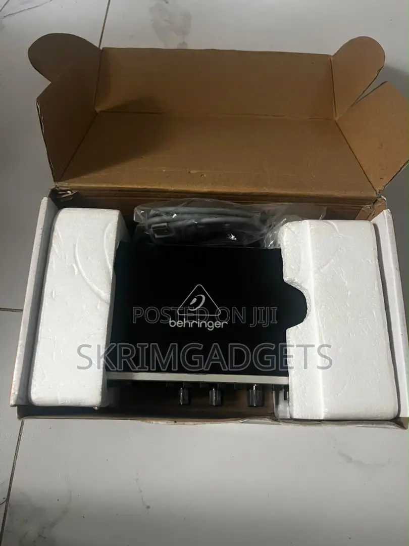 Behringer U-Phoria UMC 204HD