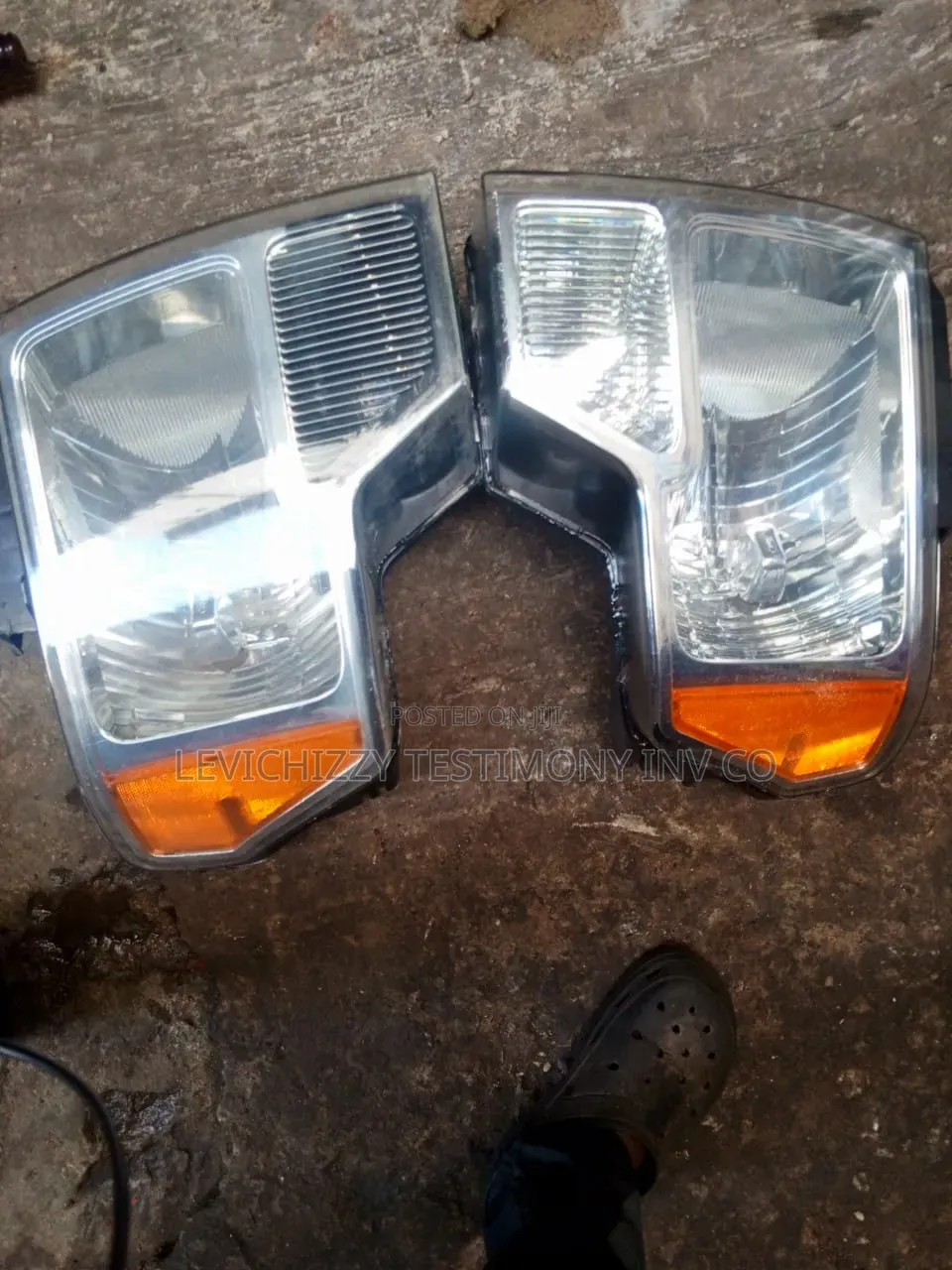 2010 2013,2014 Ford F150 Headlight