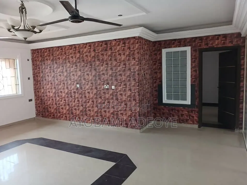 3bdrm Apartment in Sangotedo for rent