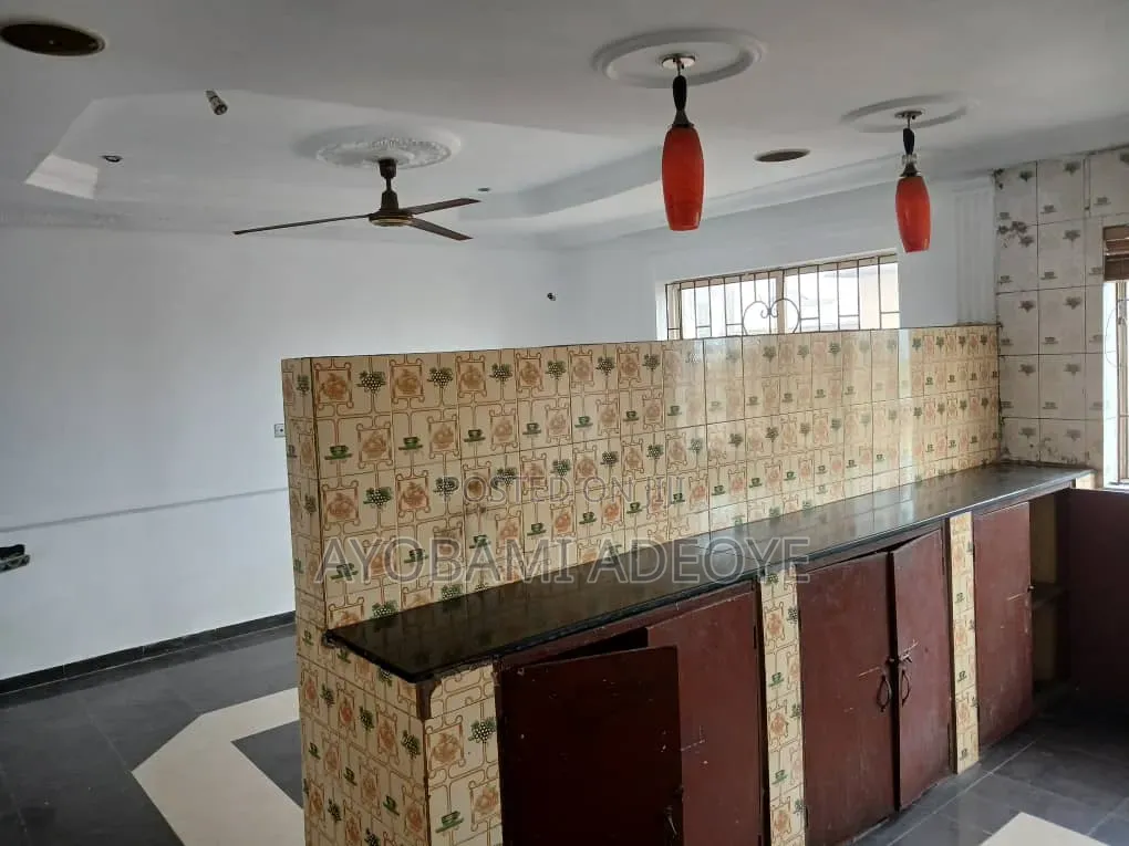 3bdrm Apartment in Sangotedo for rent