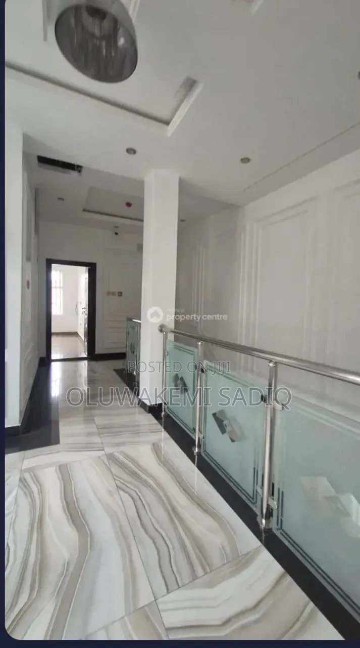 4bdrm Duplex in Ikeja Gra for rent