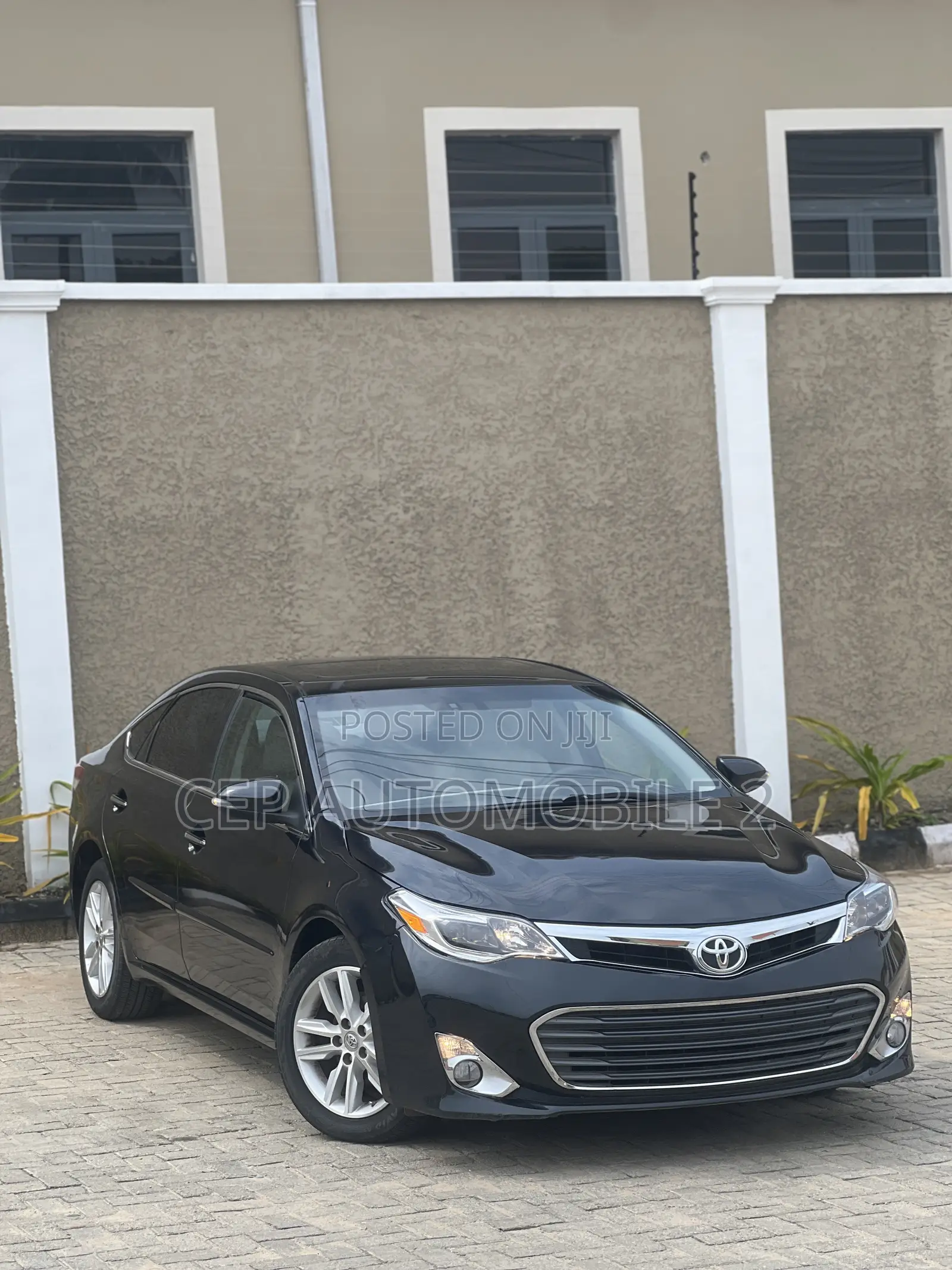 Toyota Avalon XLE 4dr Sedan (3.5L 6cyl 6A) 2015 Black