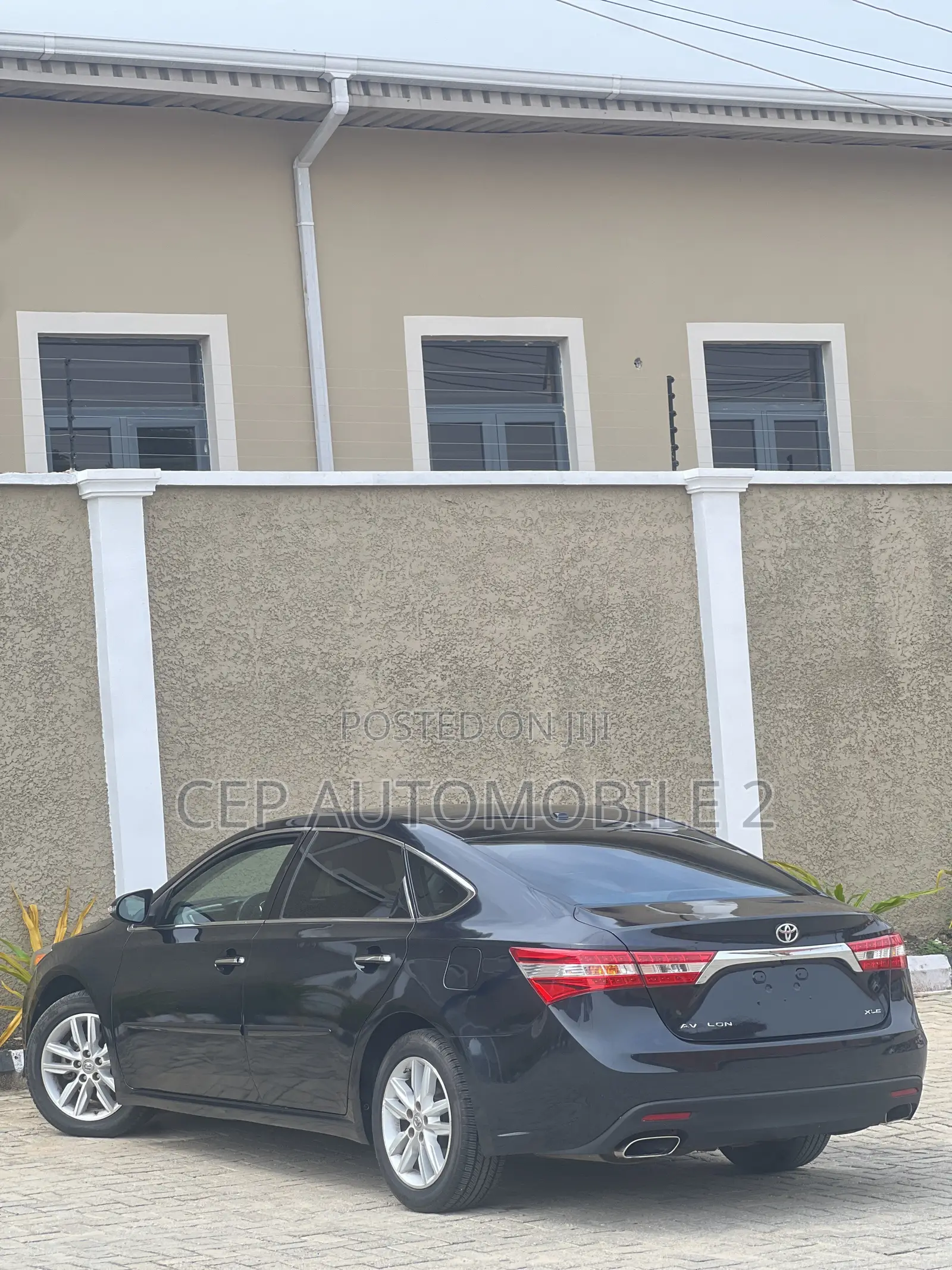 Toyota Avalon XLE 4dr Sedan (3.5L 6cyl 6A) 2015 Black