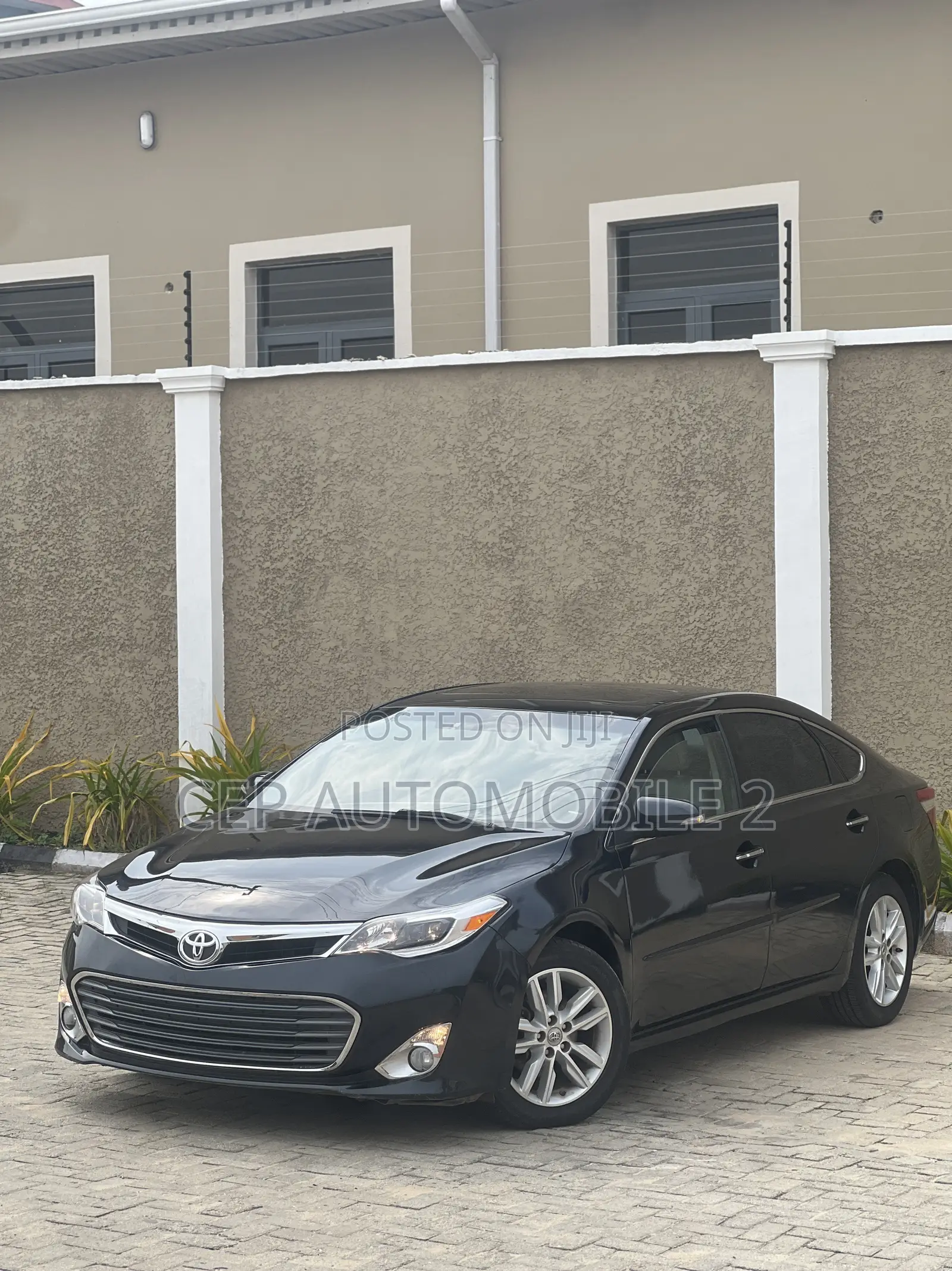 Toyota Avalon XLE 4dr Sedan (3.5L 6cyl 6A) 2015 Black