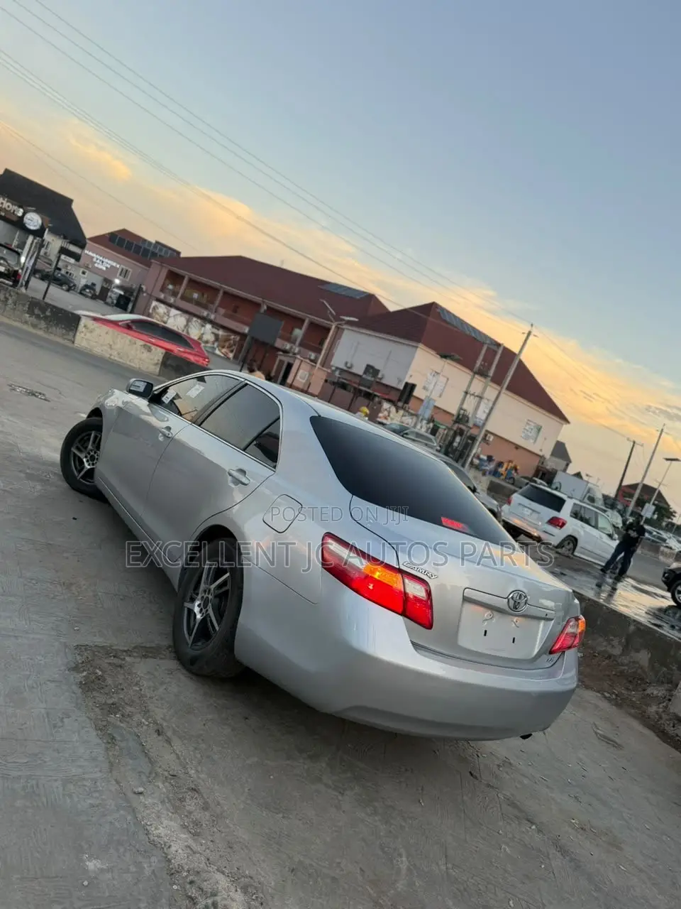 Toyota Camry LE V6 4dr Sedan (3.5L 6cyl 6AM) 2009 Silver