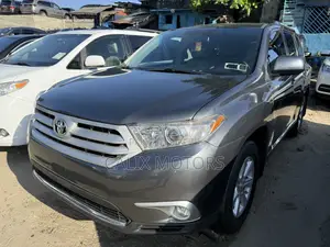 Toyota Highlander 2012 Gray