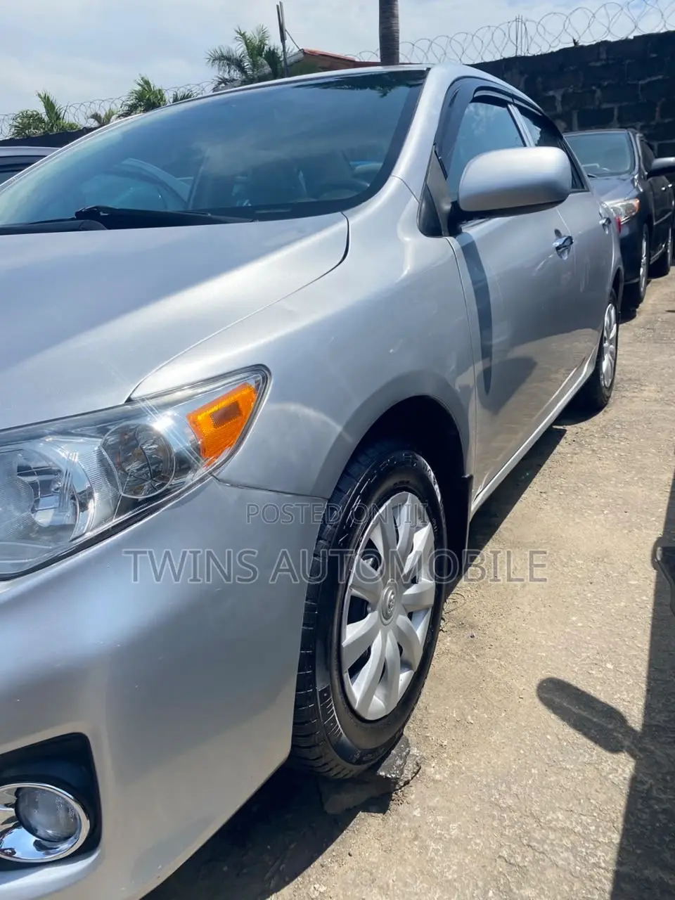 Toyota Corolla LE 4dr Sedan (1.8L 4cyl 4A) 2013 Silver