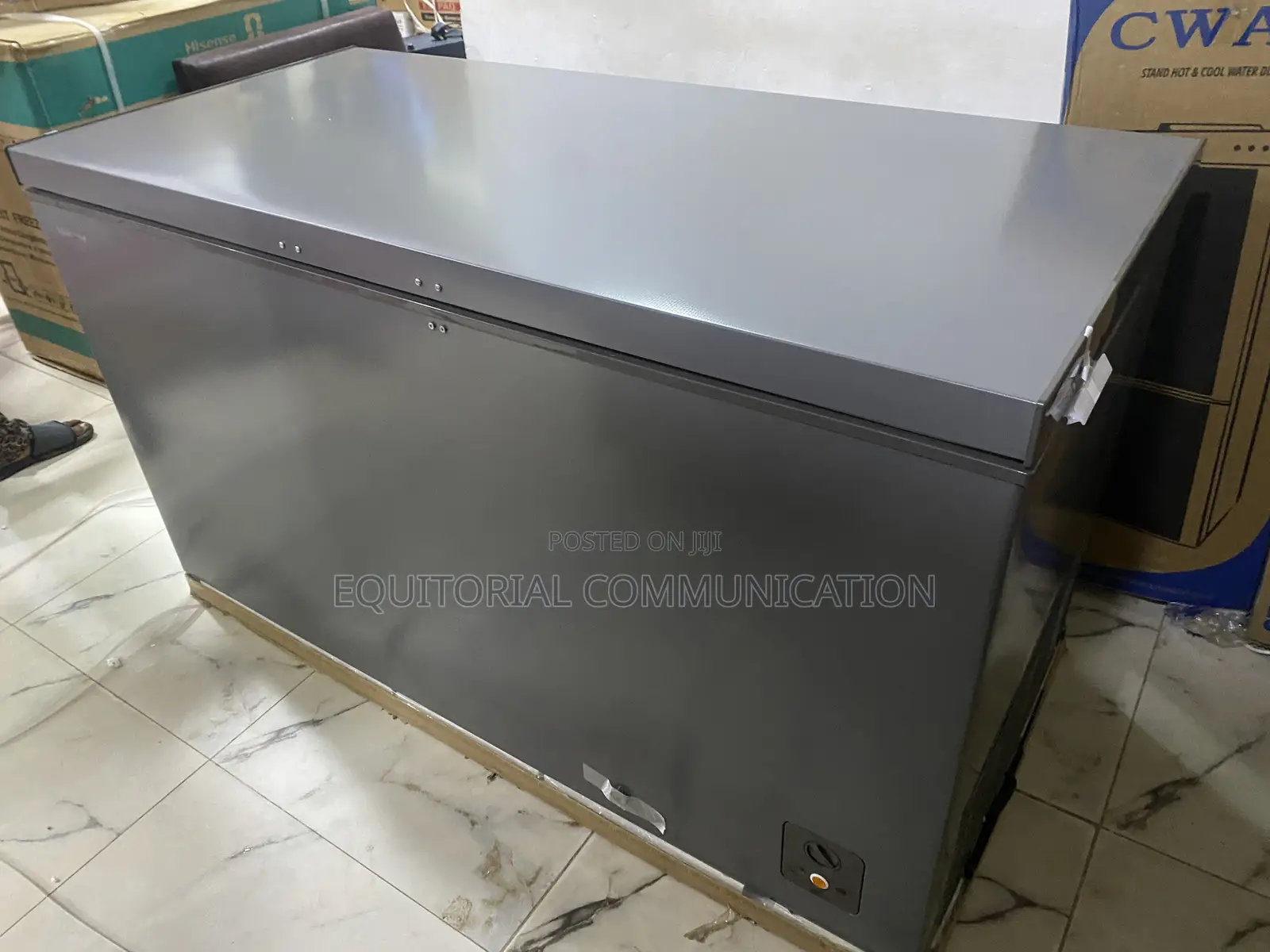 Hisense FC-55DD 420L Freezer for Meat, Fish and Poultry