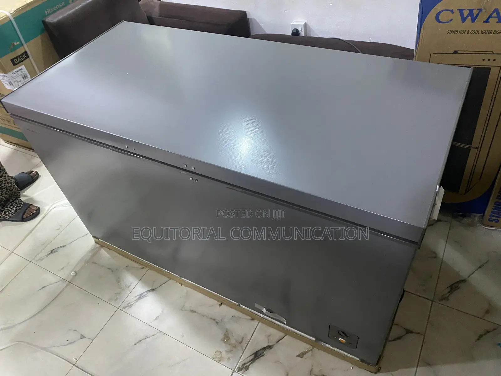 Hisense 420-Litre Hisense FC-55DD Chest Freezer for Homes