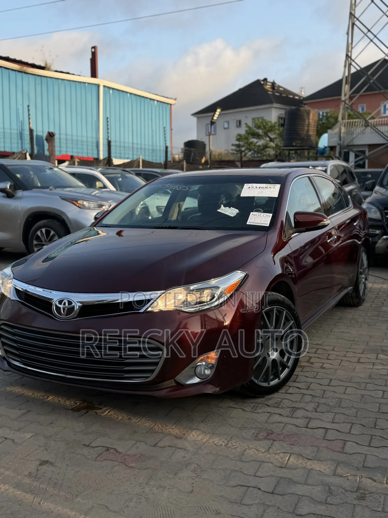 Toyota Avalon XLE Touring Sedan FWD (3.5L 6cyl 6A) 2013 Burgundy