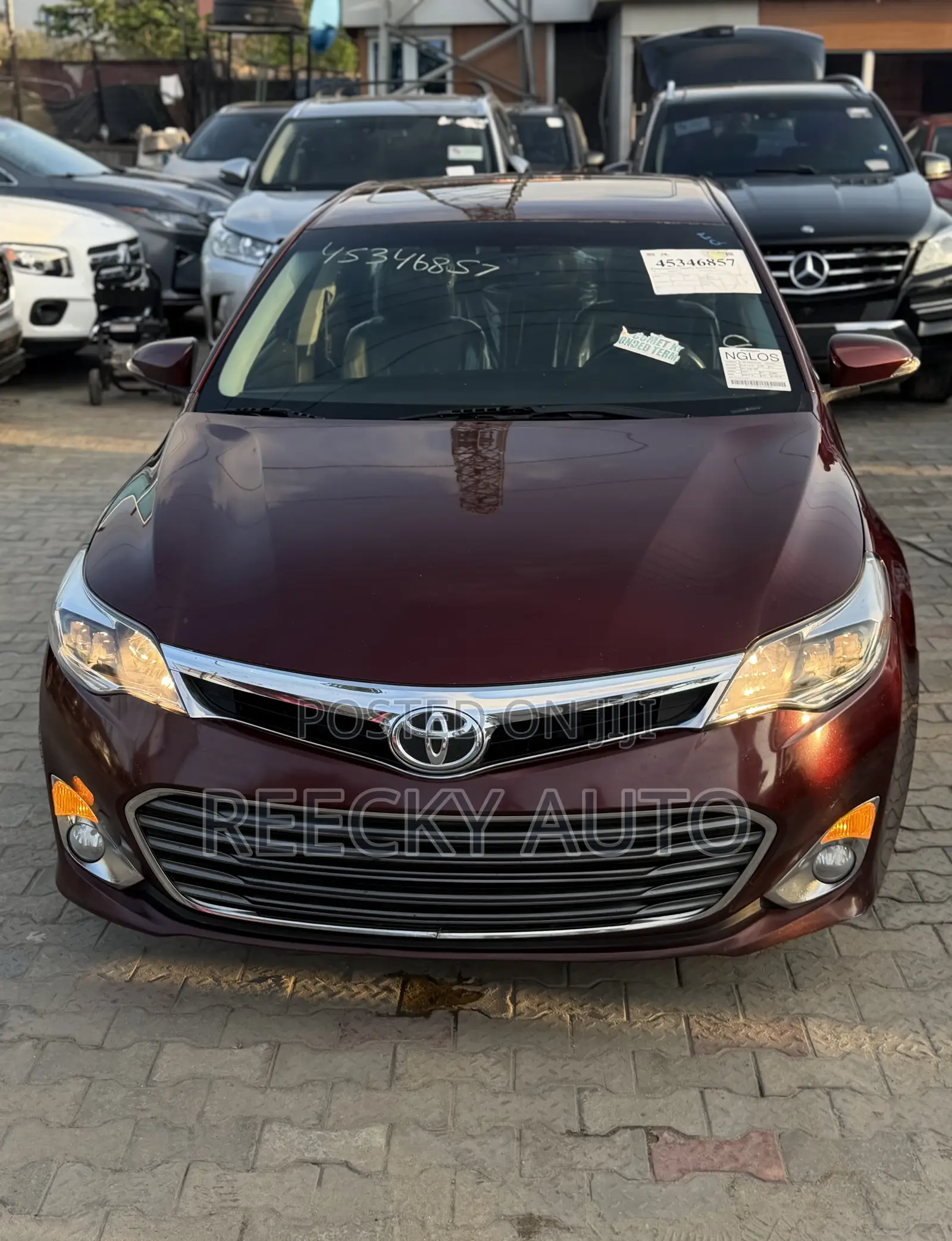 Toyota Avalon XLE Touring Sedan FWD (3.5L 6cyl 6A) 2013 Burgundy