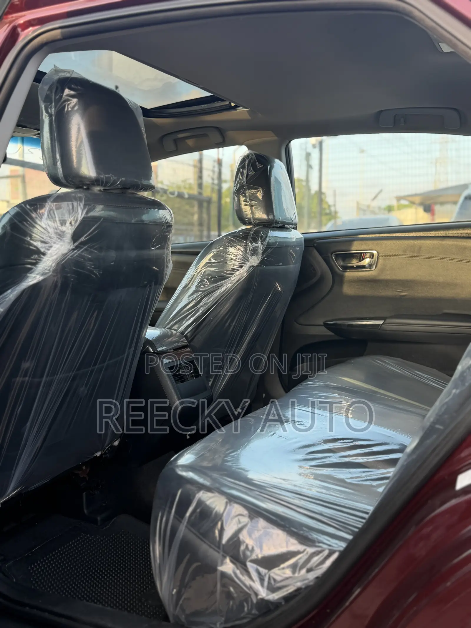 Toyota Avalon XLE Touring Sedan FWD (3.5L 6cyl 6A) 2013 Burgundy
