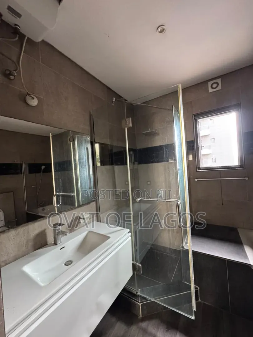 3bdrm Duplex in Lekki Phase 1 for rent