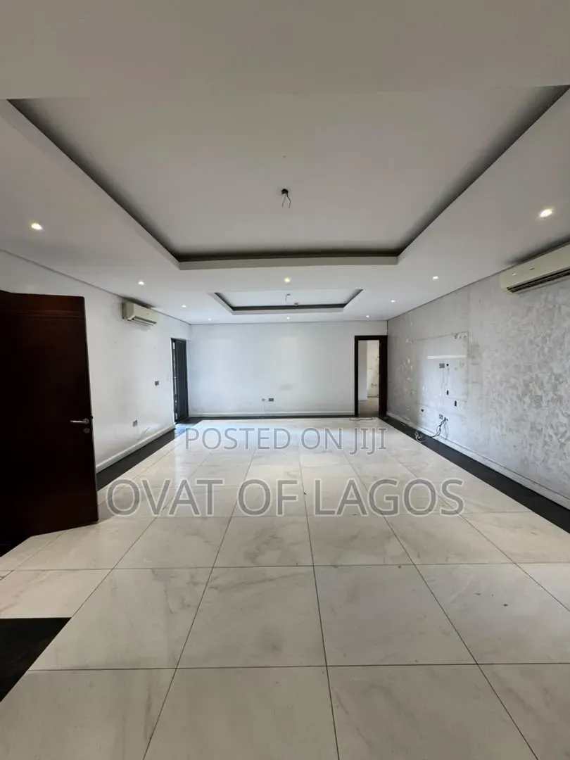 3bdrm Duplex in Lekki Phase 1 for rent