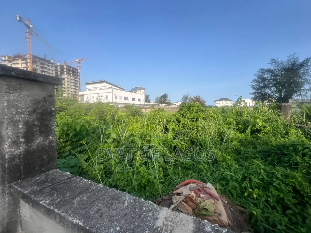 For Sale;
700Sqm Mixed Use Land 
Location; Banana Island, Ikoyi,