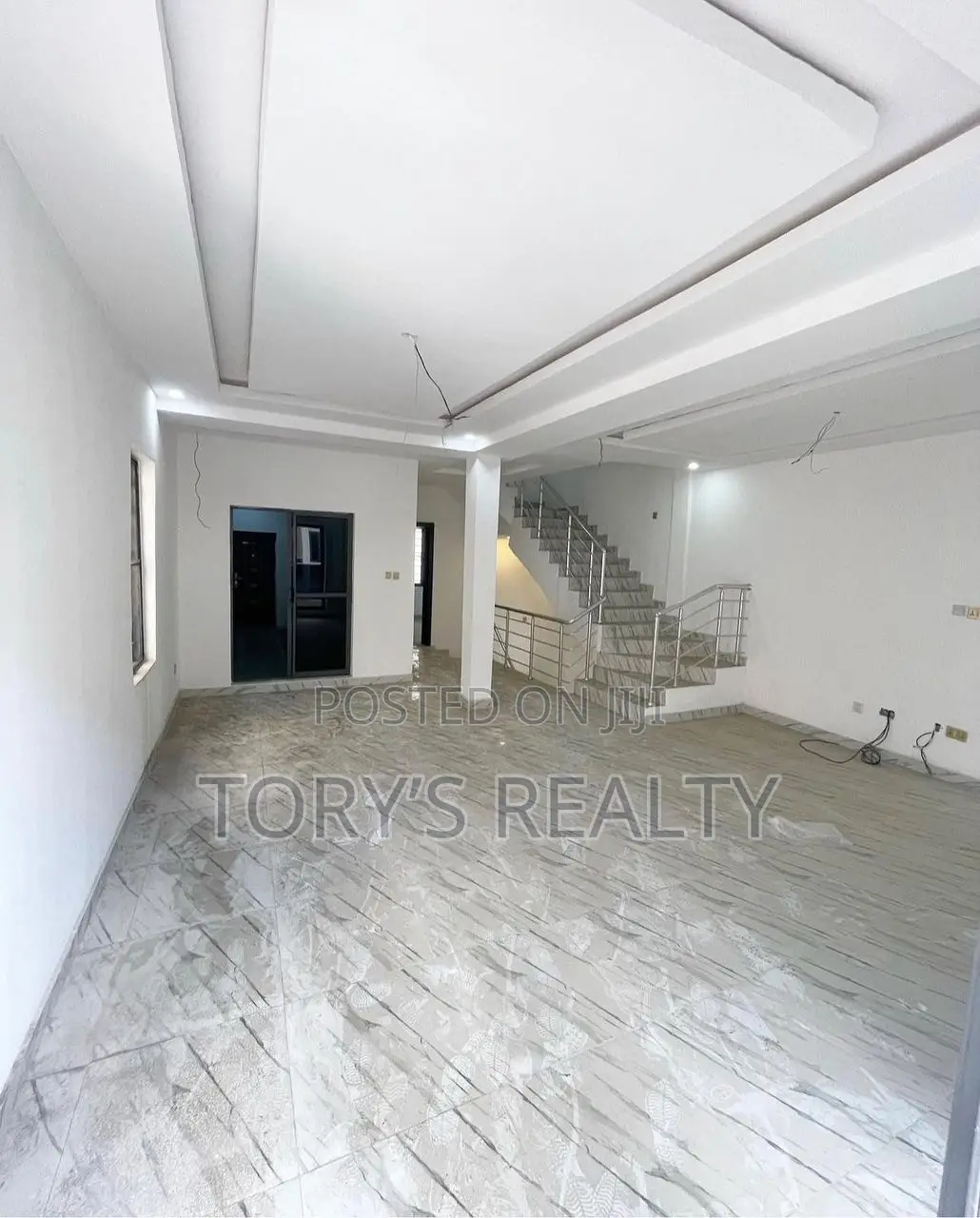 4bdrm Duplex in Lekki Phase 1 for rent