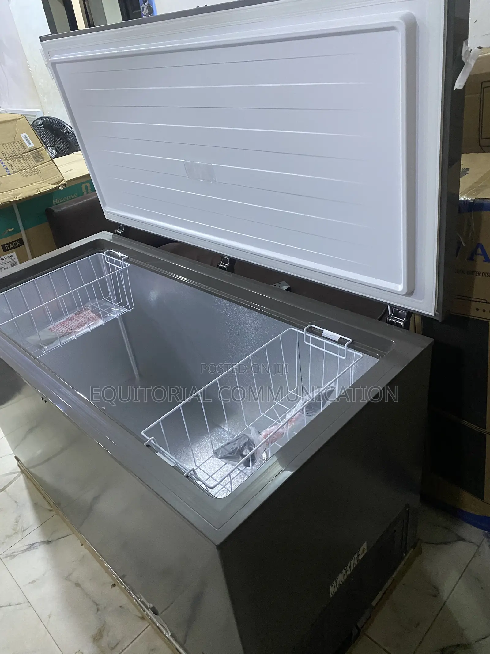 Hisense FC-55DD 420L Deep Freezer for Shops and Stores
