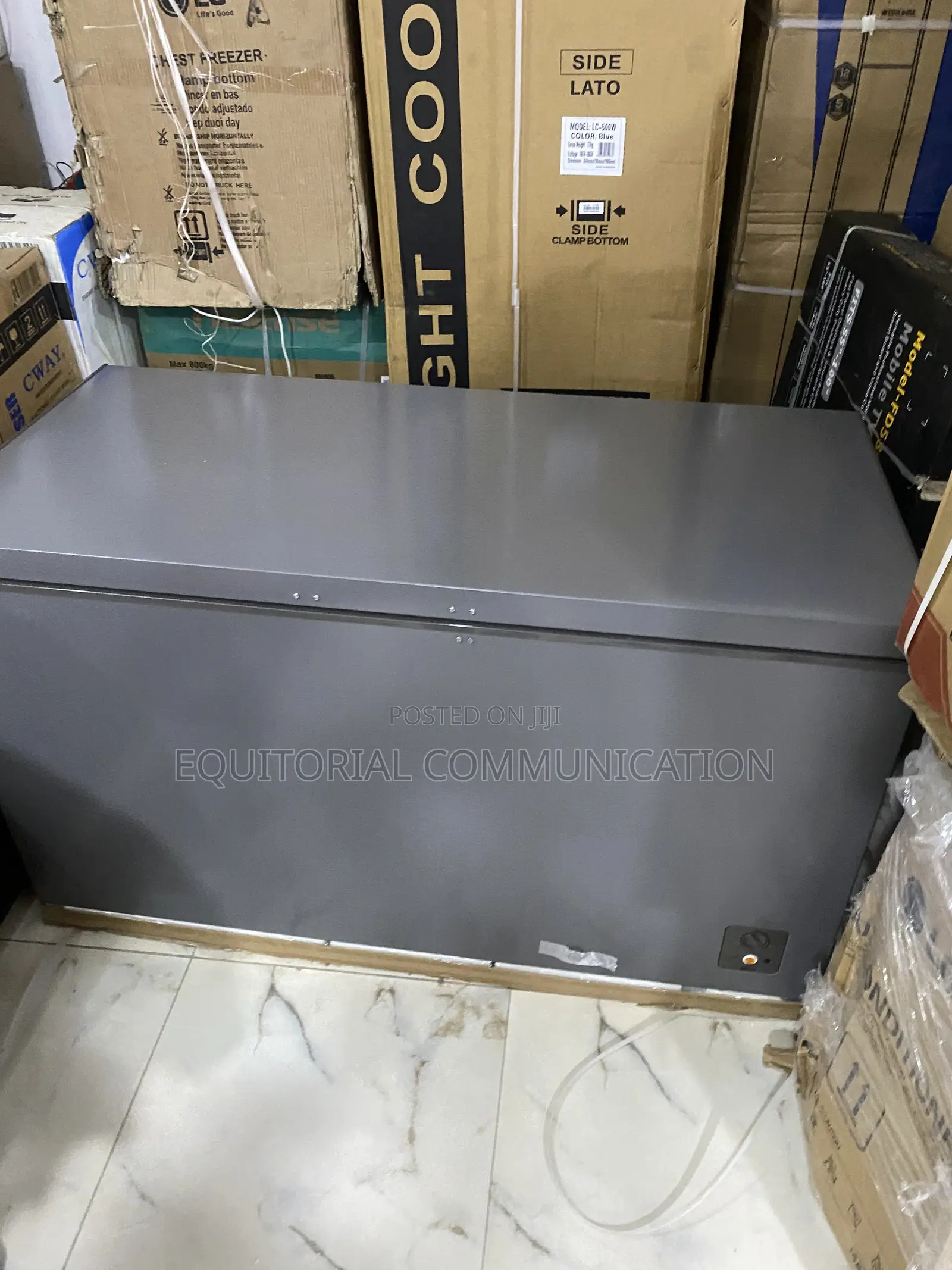 Hisense FC-55DD 420L Chest Freezer for Fish Storage