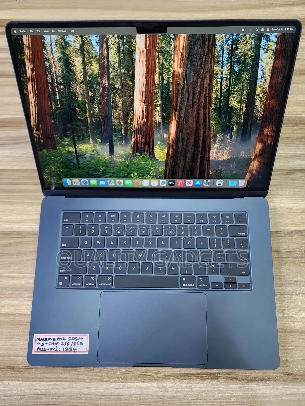 Laptop Apple MacBook Air 2024 M3 8GB Apple M3 SSD 256GB