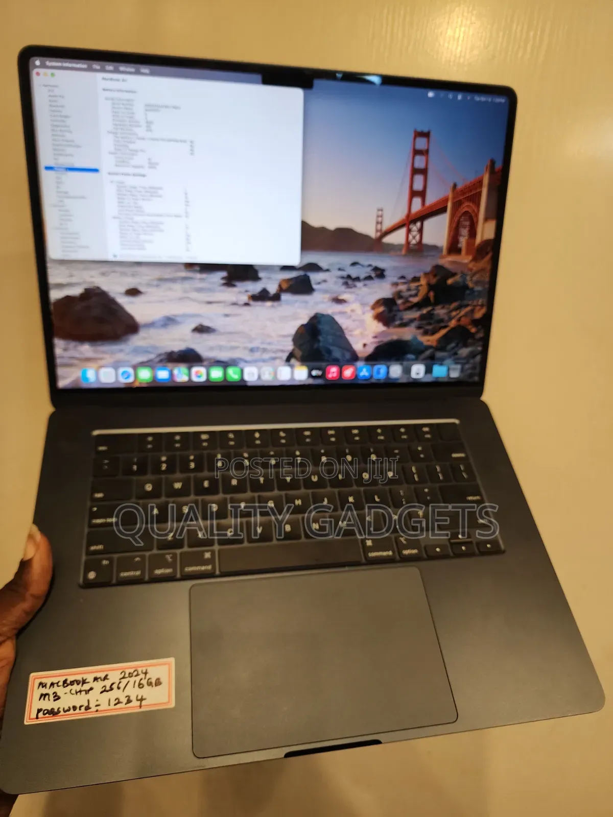 Laptop Apple MacBook Air 2024 M3 16GB Apple M3 SSD 256GB
