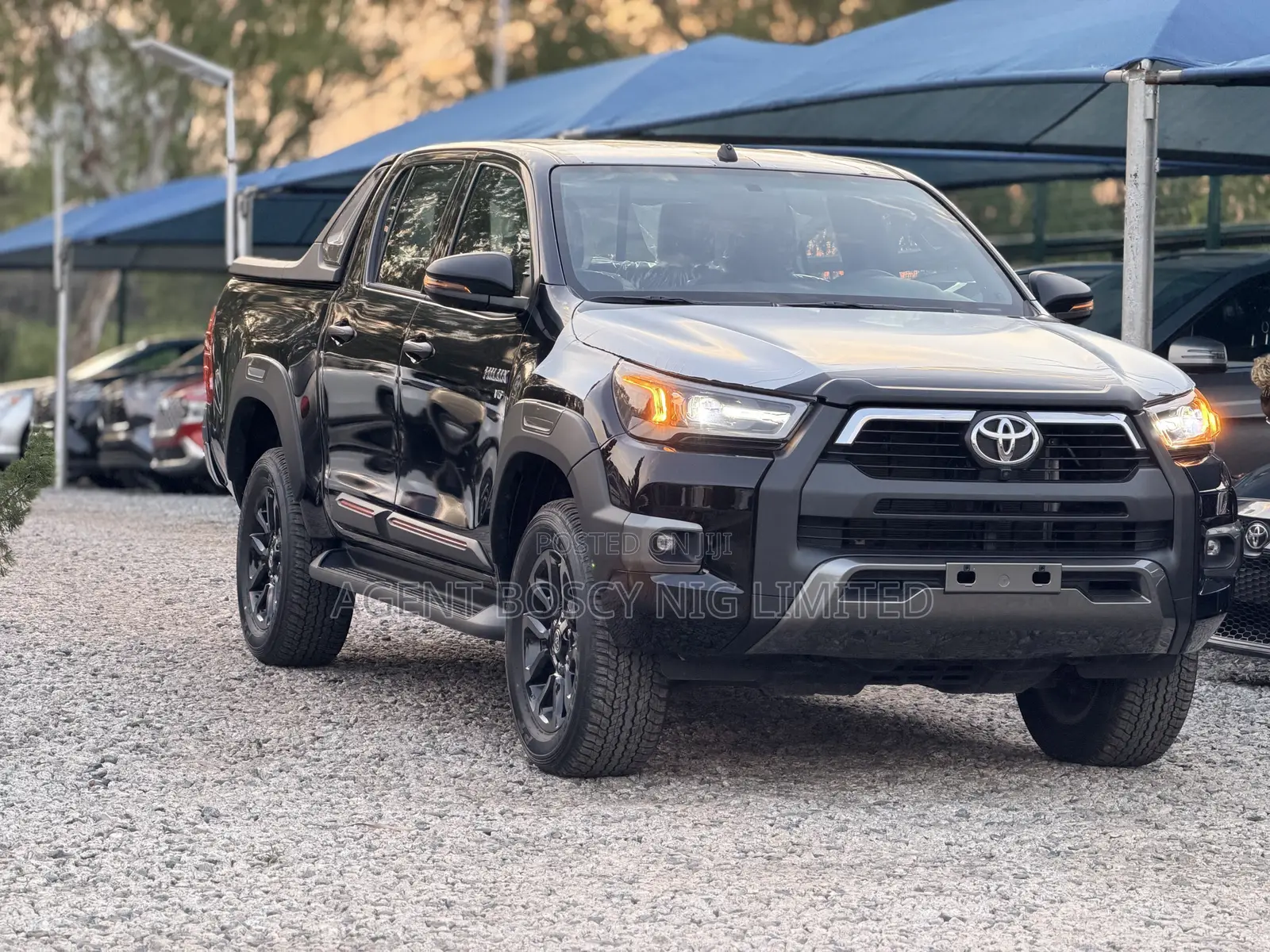 New Toyota Hilux SR5+ 2026 Black