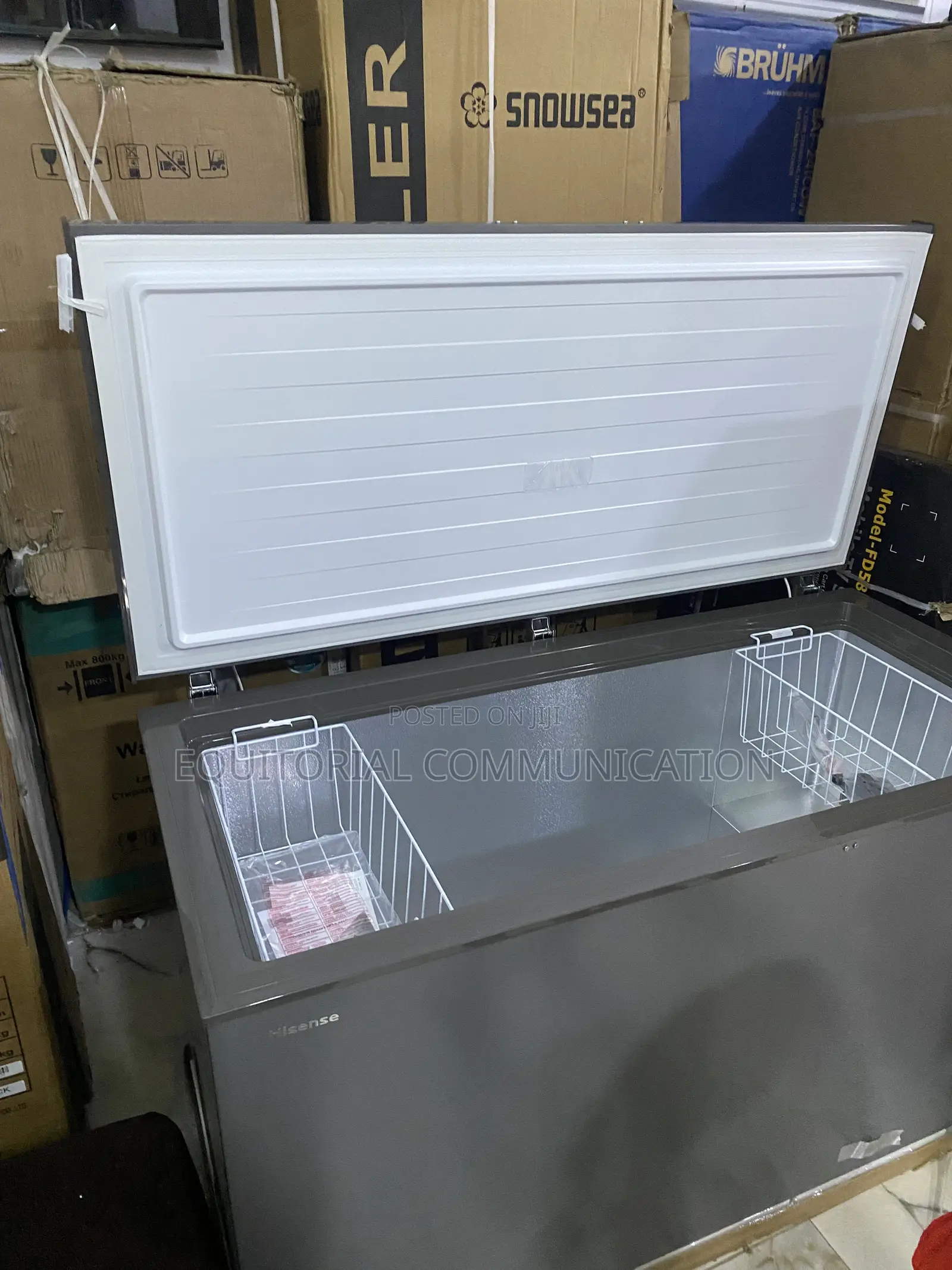 Hisense FC-55DD 420L Freezer for Catering and Events