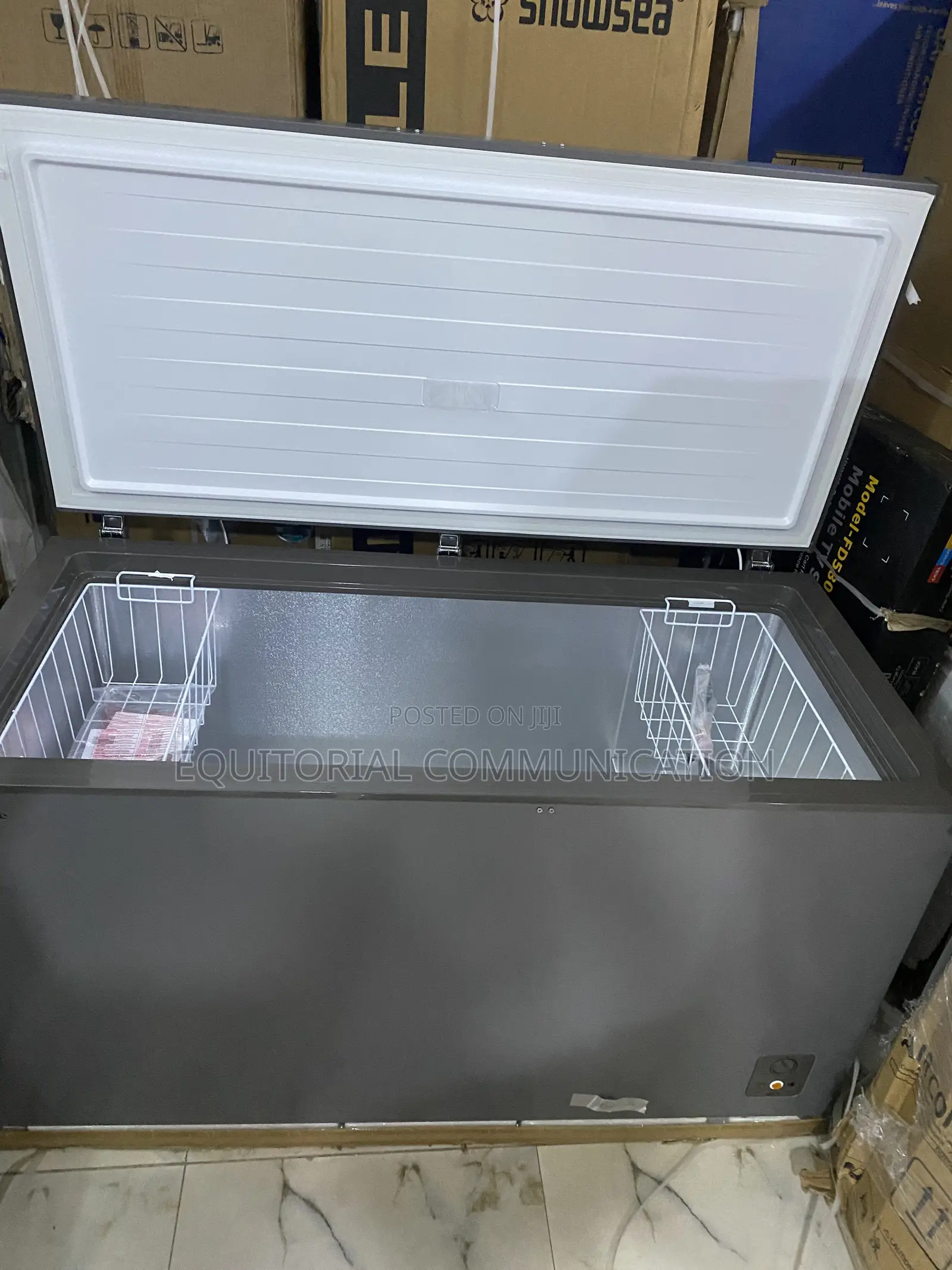 Hisense 420L Freezer FC-55DD for Household Food Storage