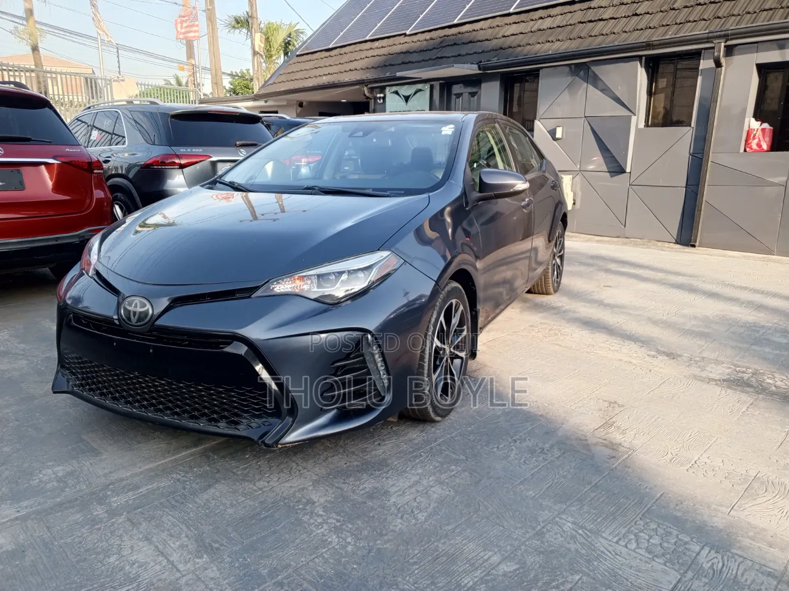 Toyota Corolla SE (1.8L 4cyl 2A) 2019 Gray
