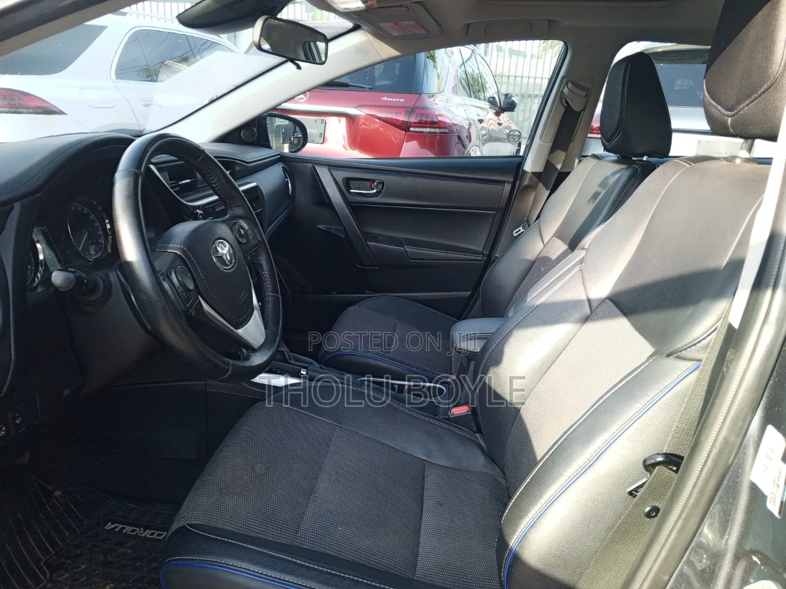 Toyota Corolla SE (1.8L 4cyl 2A) 2019 Gray