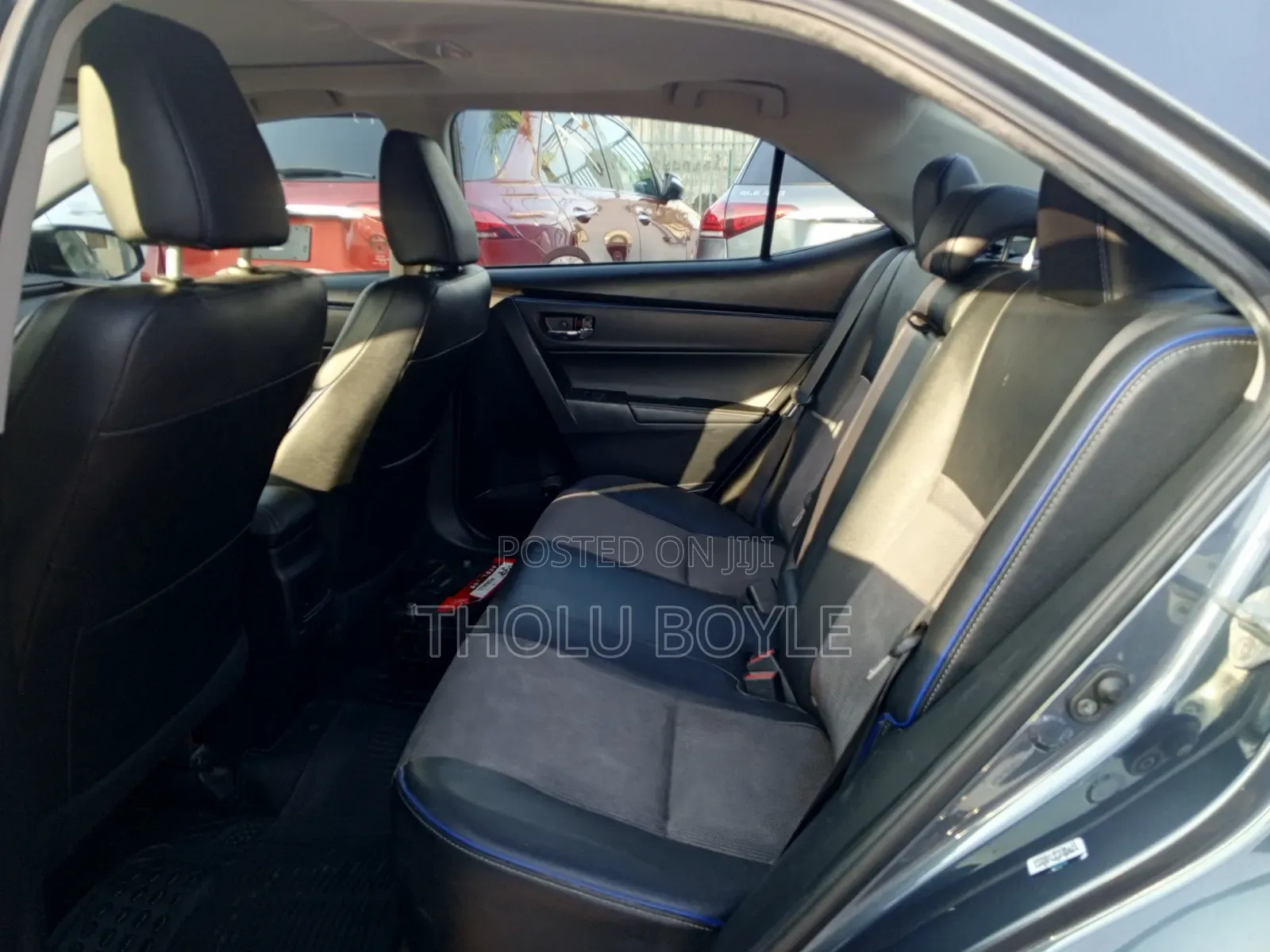Toyota Corolla SE (1.8L 4cyl 2A) 2019 Gray