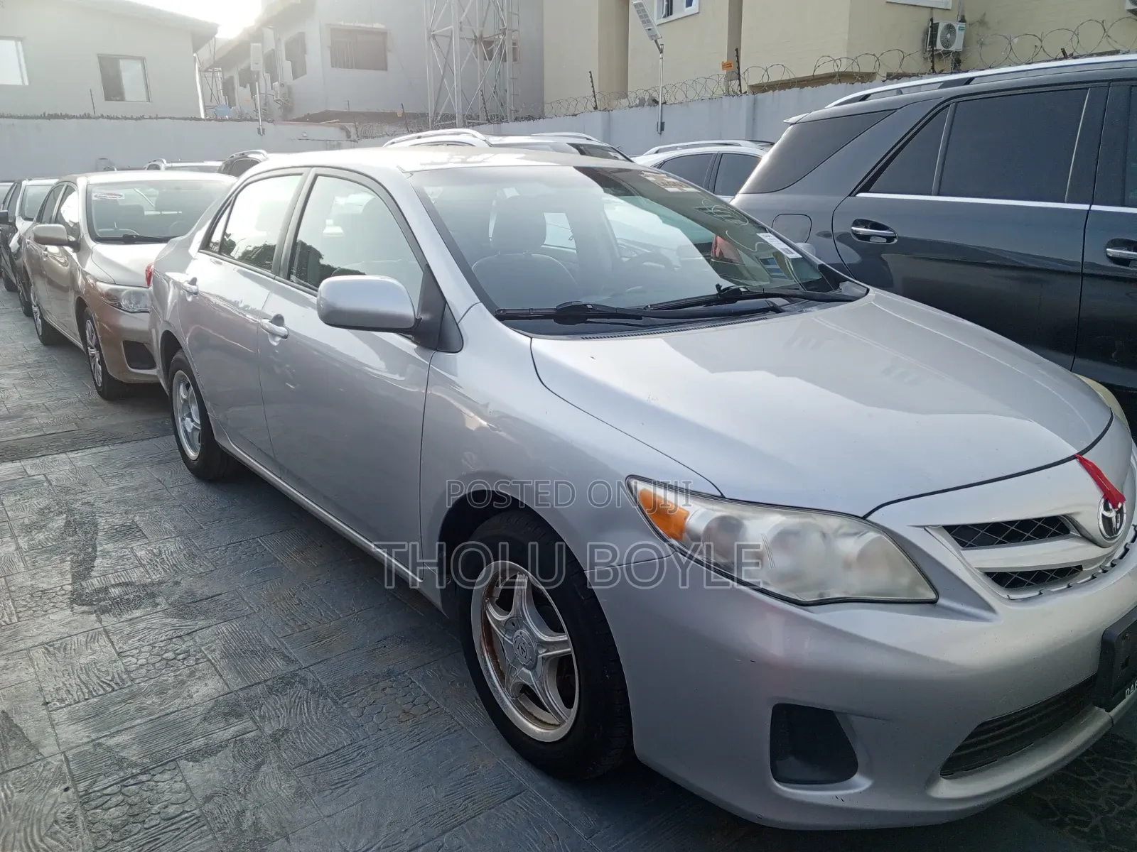Toyota Corolla LE 4dr Sedan (1.8L 4cyl 4A) 2012 Silver