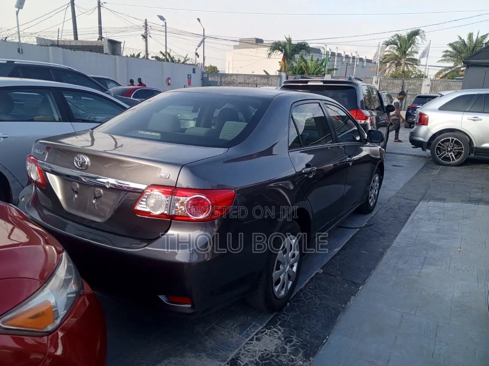 Toyota Corolla LE 4dr Sedan (1.8L 4cyl 4A) 2012 Gray