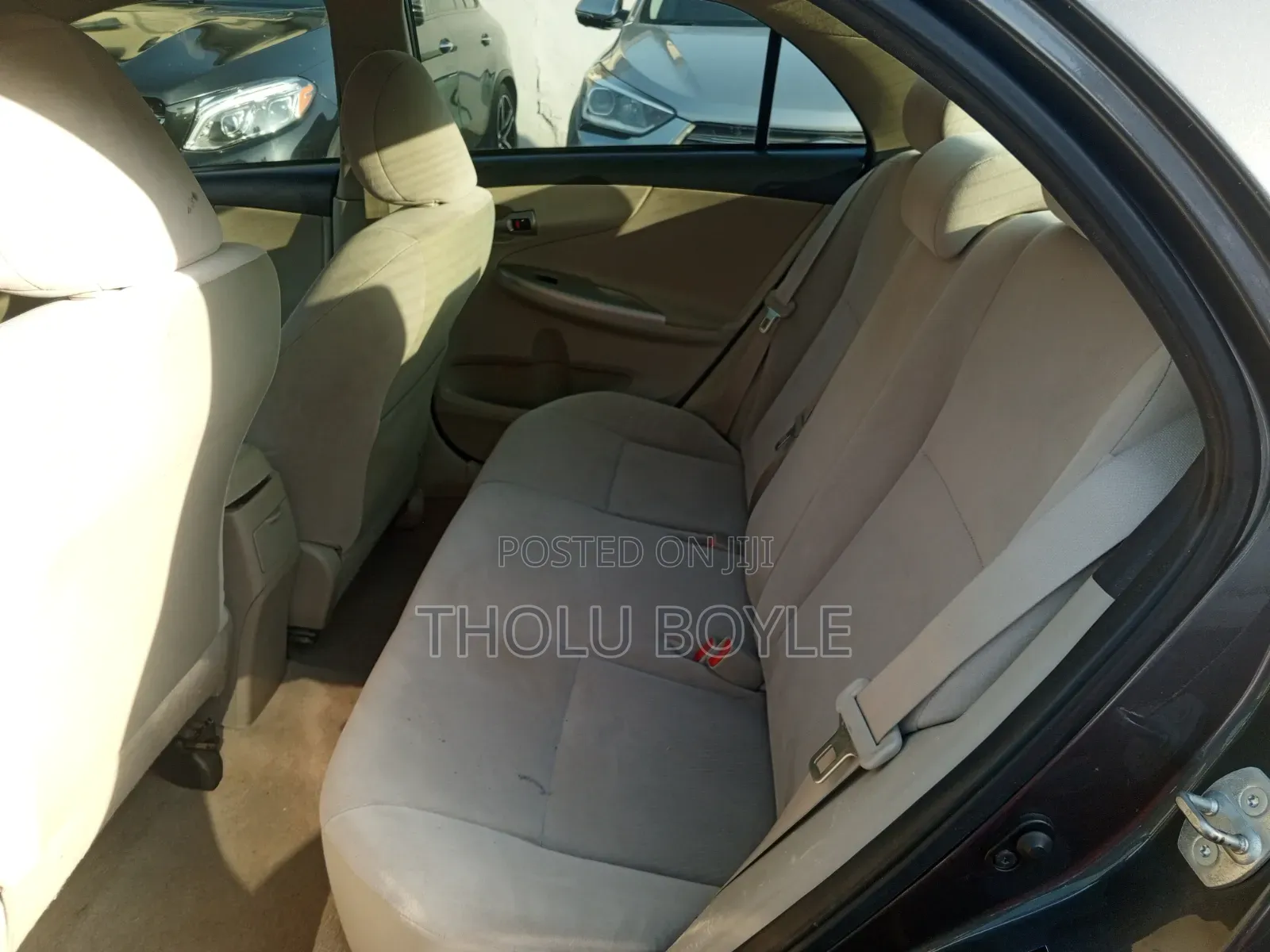 Toyota Corolla LE 4dr Sedan (1.8L 4cyl 4A) 2012 Gray