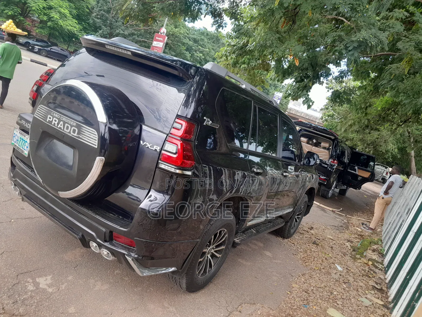 Toyota Land Cruiser Prado 2016 Black