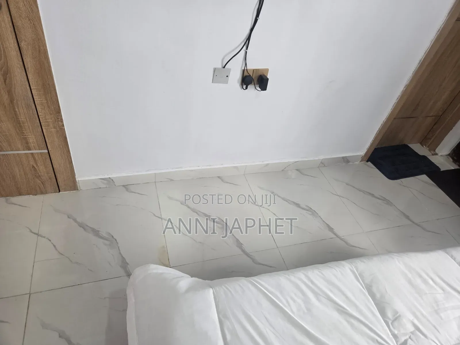 A Room Self Con to Let in Akure