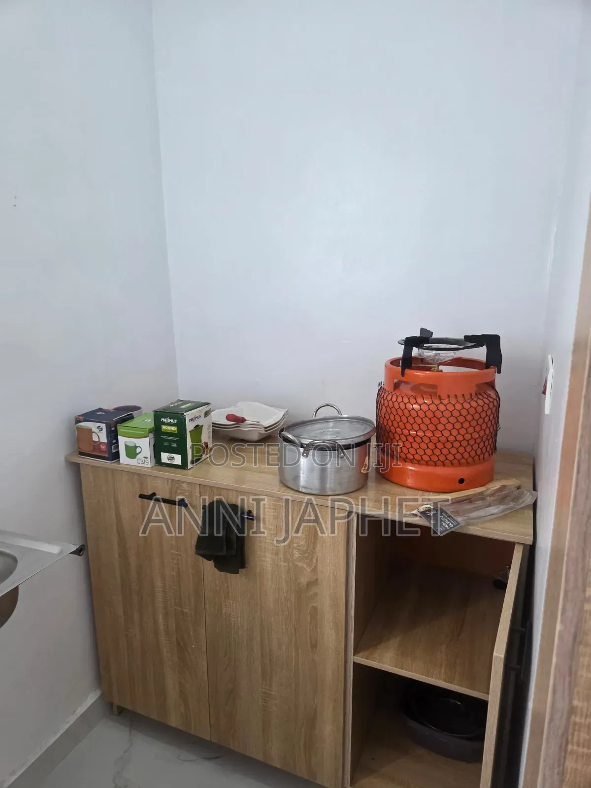 A Room Self Con to Let in Akure