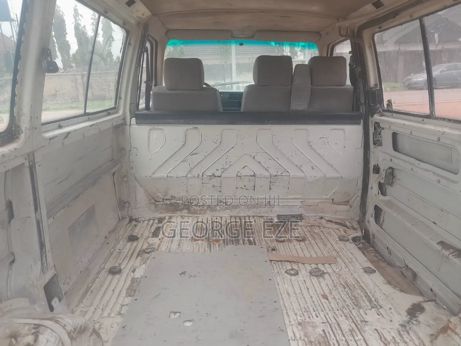 Volkswagen Transporter 2002 White