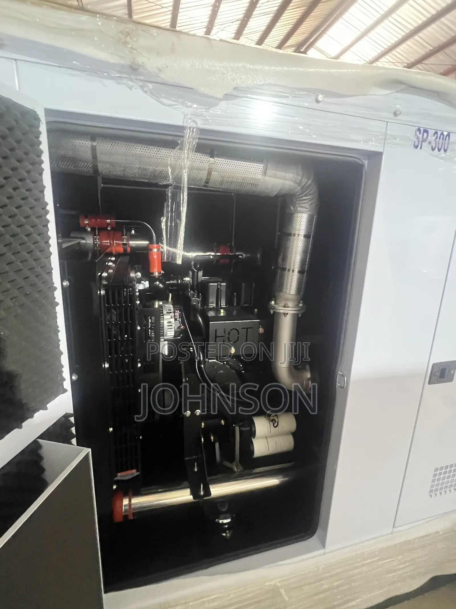 300kva Brand New UKPerkins Soundproof Diesel Generator 100% Copper 