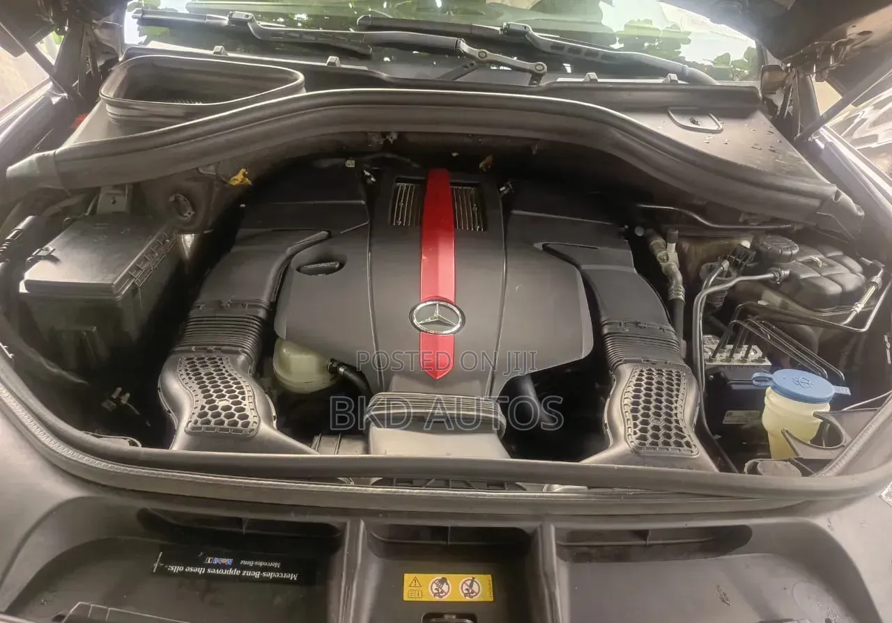 Mercedes-Benz GLE-Class 2016 Brown