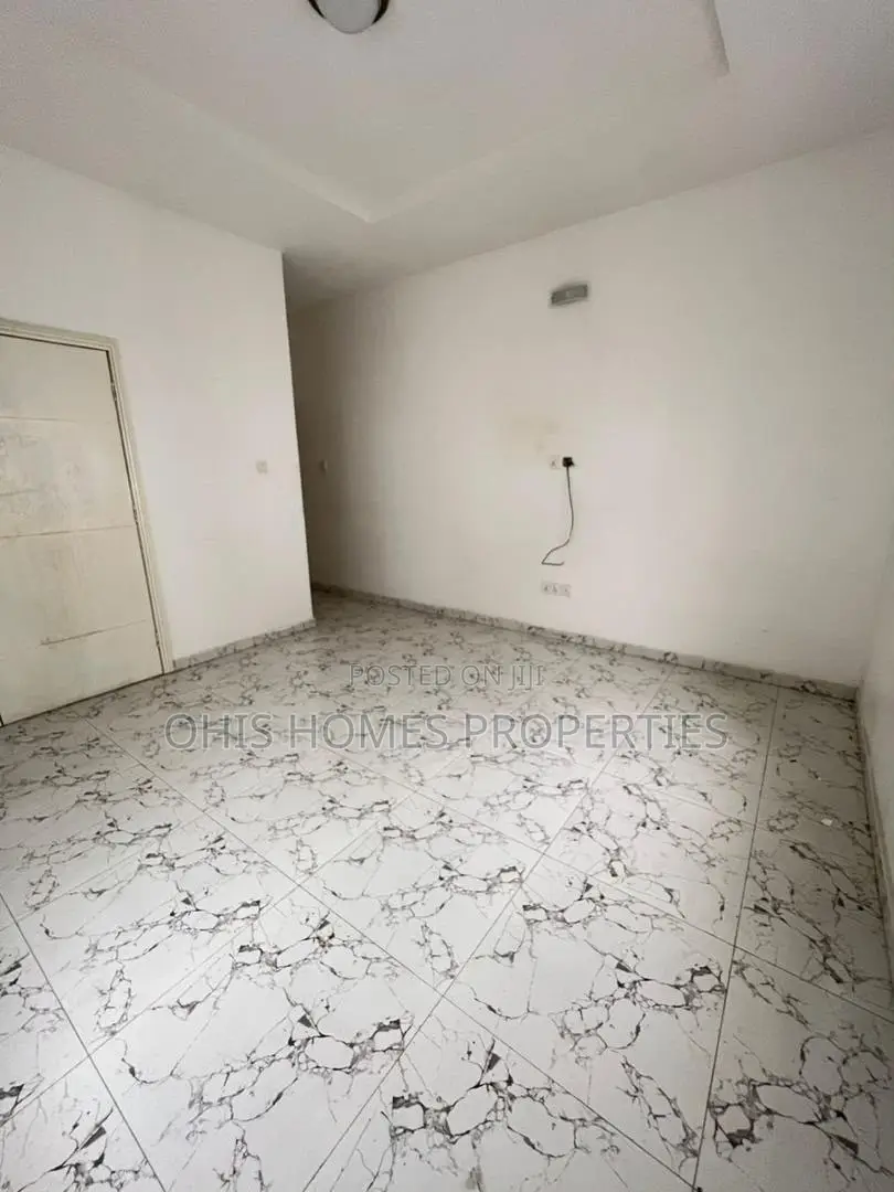 1bdrm Shared Apartment in Westend Estate, Ikota for rent