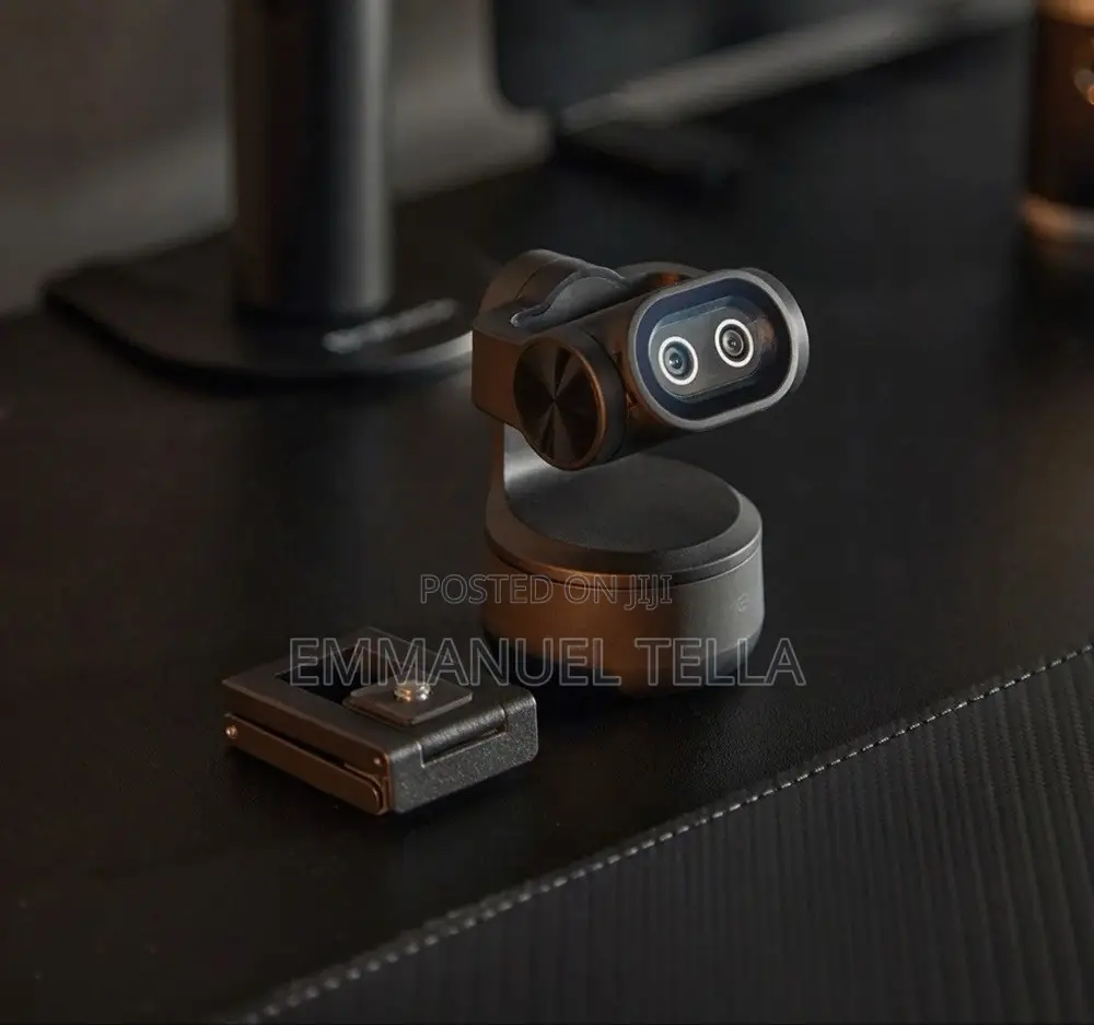 Emeet First Dual-Camera Ai PTZ 4k Webcam