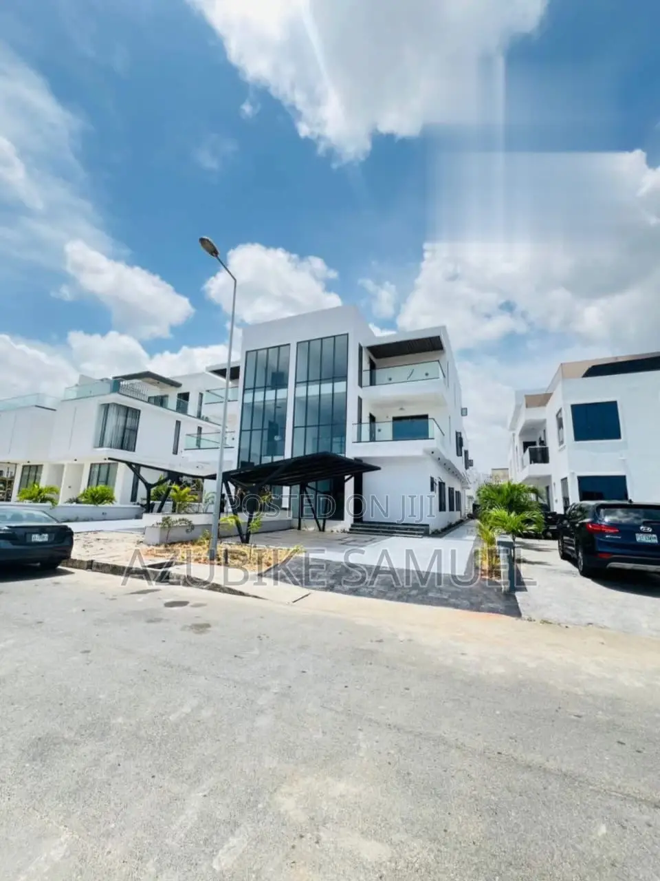 5bdrm Duplex in Cowrie Creek Ikate for sale