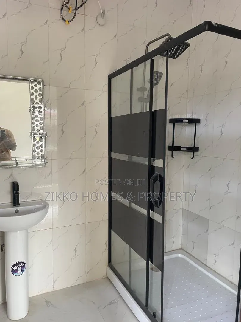 3bdrm Apartment in Chevron Drive for sale