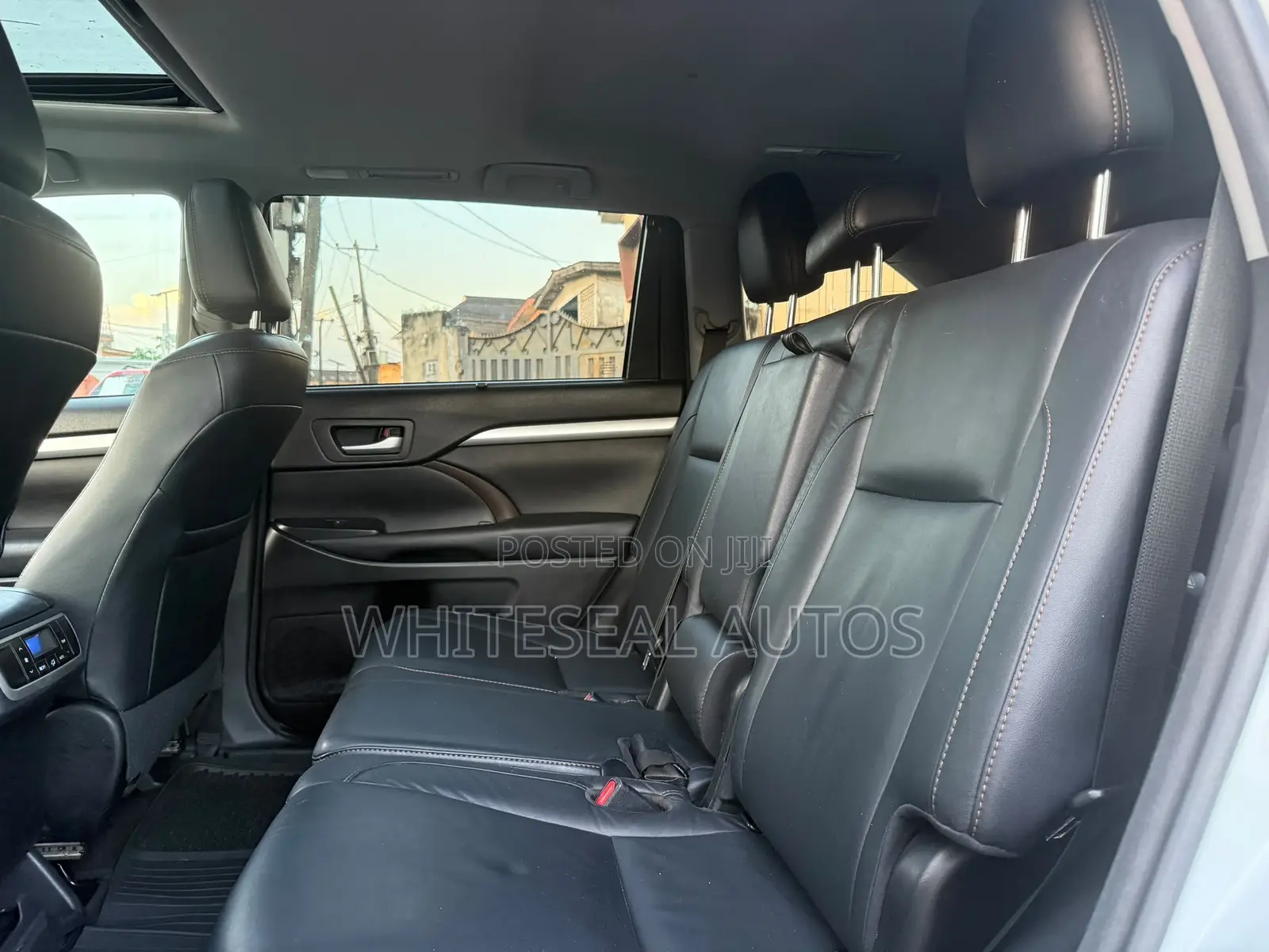 Toyota Highlander Limited 4x2 V6 (3.5L 6cyl 8A) 2017 White