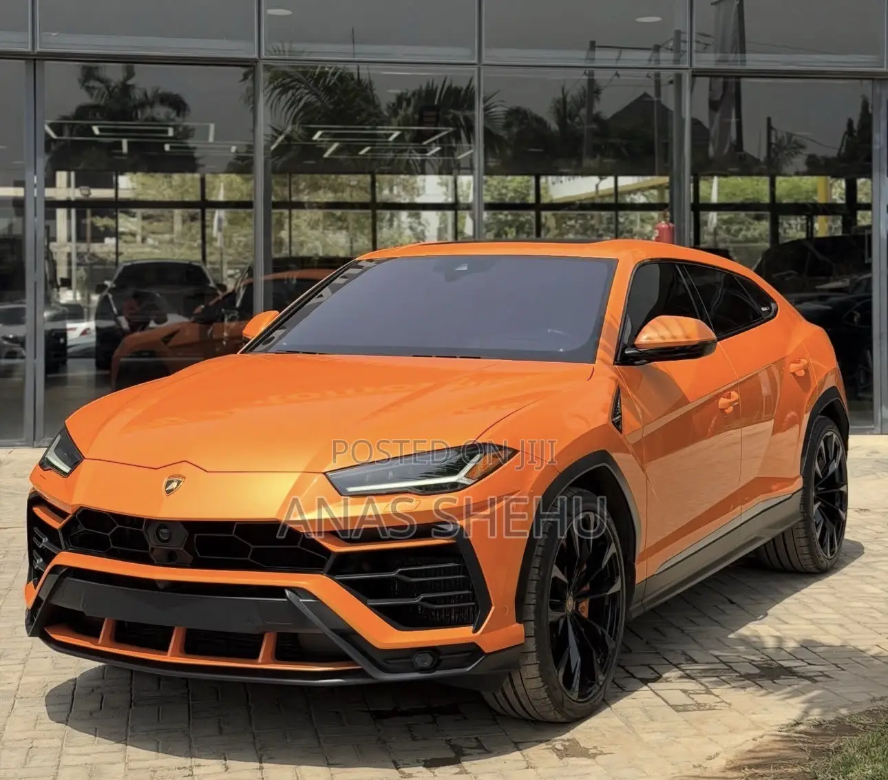 Lamborghini Urus 2022 Orange