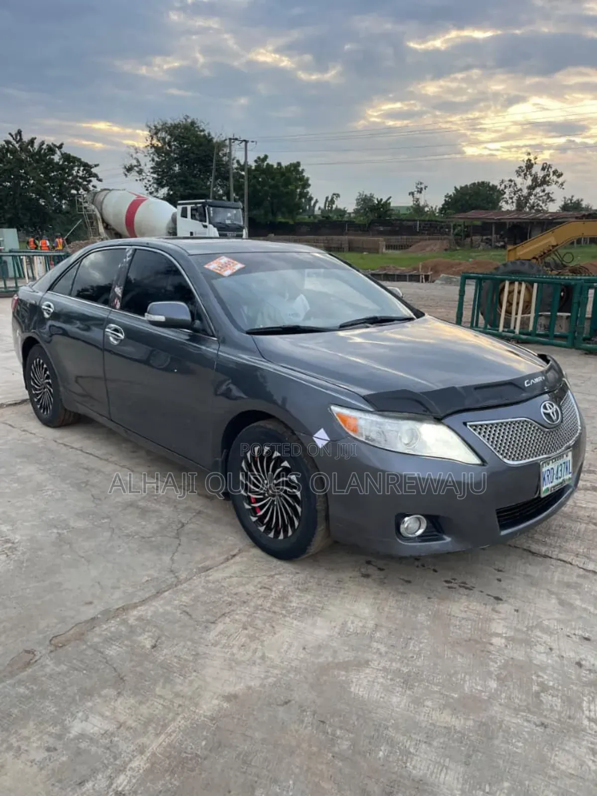 Toyota Camry LE 4dr Sedan (2.5L 4cyl 6AM) 2010 Matt Black