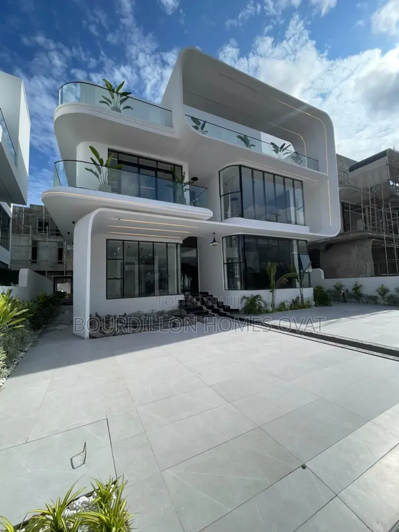 5bdrm Duplex in Osapa London Lekki for sale