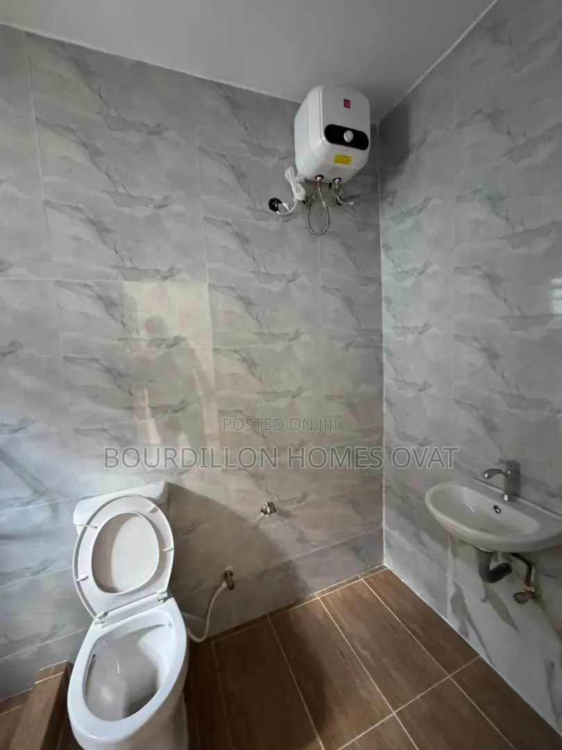 4bdrm Duplex in Lekki Phase 1 Lagos for rent